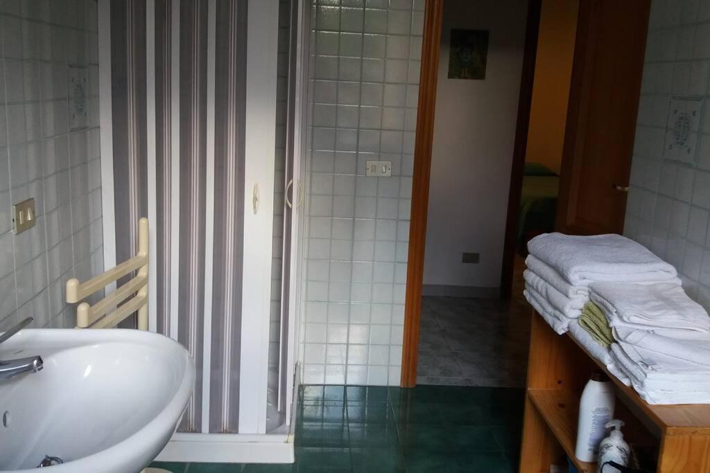 Casa Catalogna , Vicino Al Centro Storico. Villa Lipari  Luaran gambar